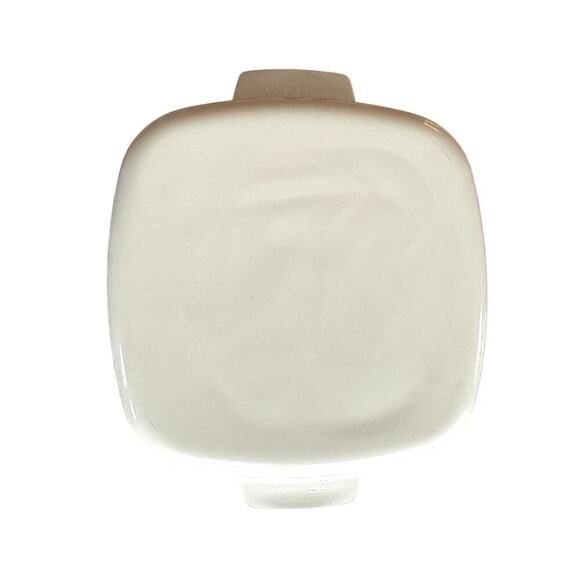 Two Corningware Casseroles, Cornflower Blue 1 quart & White Pan 1 liter - Picture 5 of 8